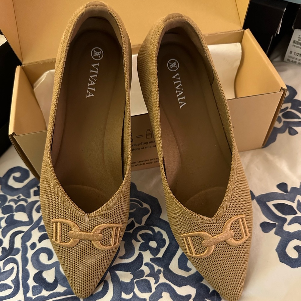Vivaia size 6.5 medium